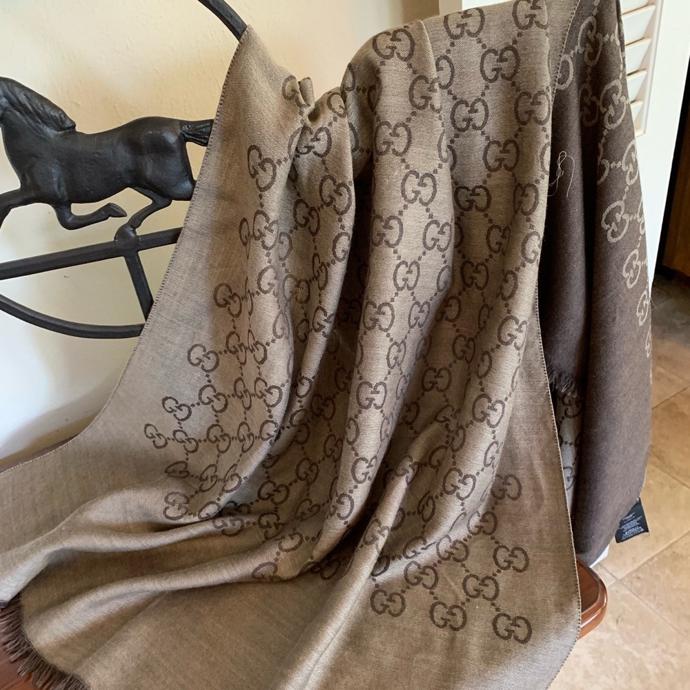 Authentic Gucci reversible scarf